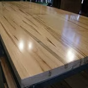 Table en ÉRABLE BICOLORE / 40 po x 84 po